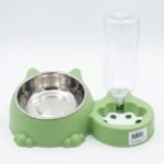 plate and water dispenser